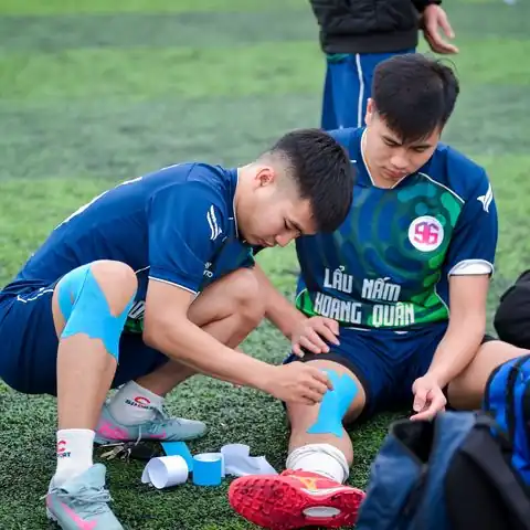 스포츠 매장 참고 사진 · 남천1동