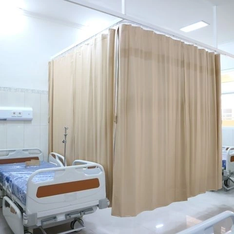 스포츠 매장 참고 사진 · 물금읍
