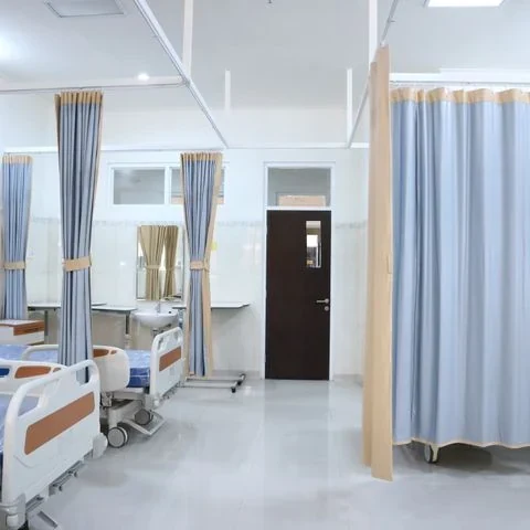 스포츠 매장 참고 사진 · 두류3동